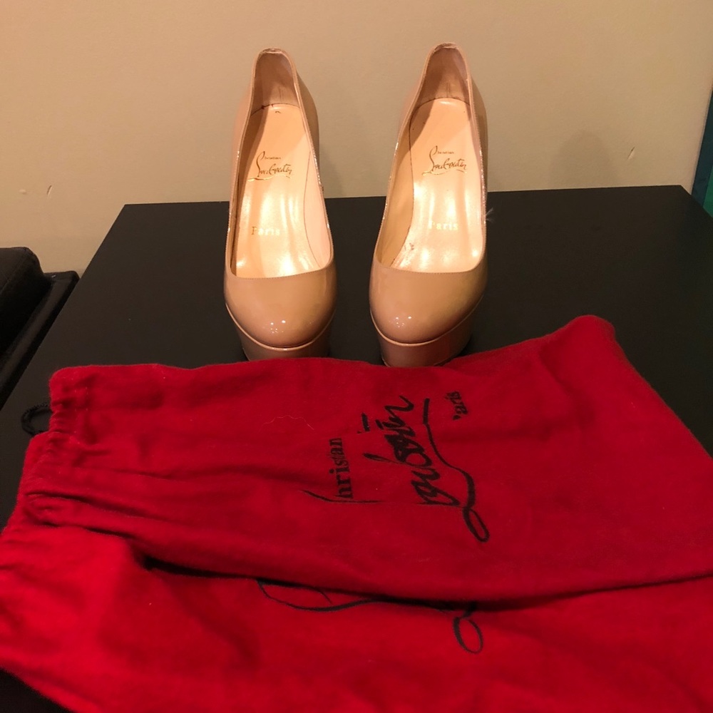 Christian Louboutin Pumps